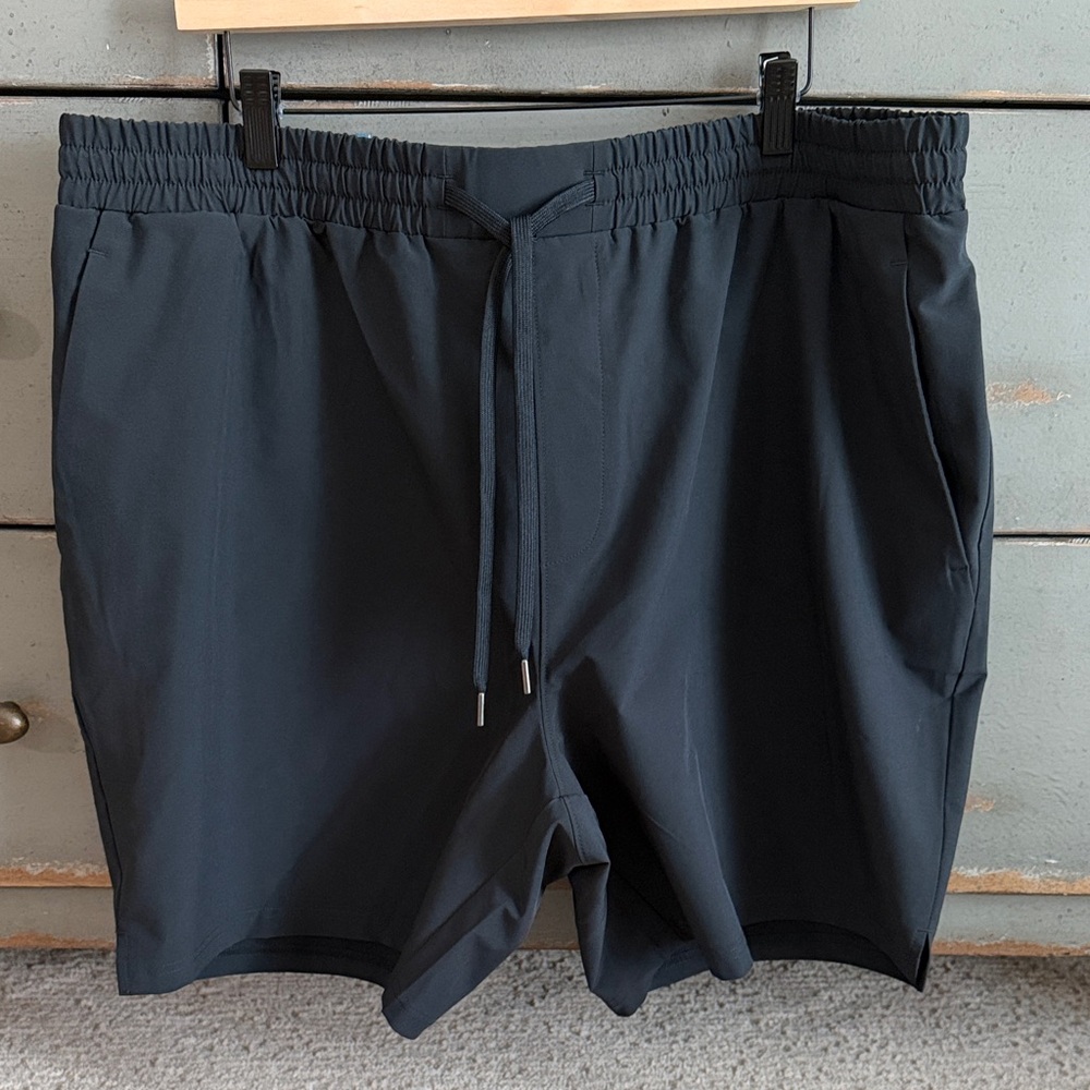 Men's Black Athletic Drawstring Performance Shorts